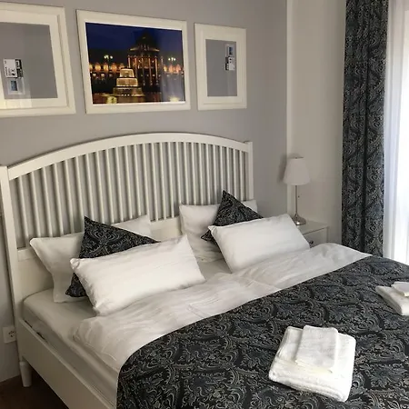 Merkel 2* Wiesbaden